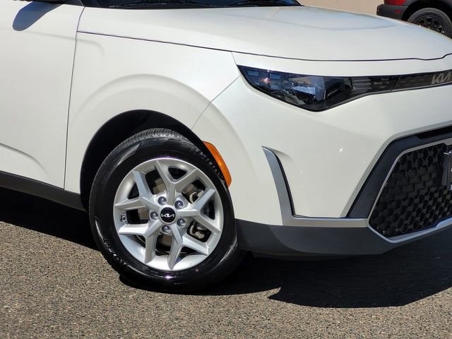 Used 2025 Kia Soul LX w/ LX Technology Package image 6