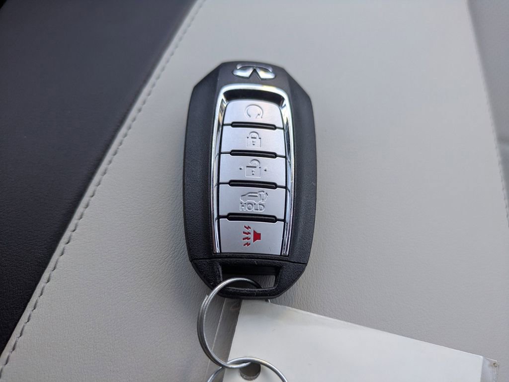 Certified 2025 INFINITI QX55 Essential image 34