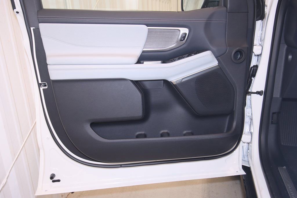 New 2025 Ford Expedition Max Platinum w/ Platinum Ultimate Package image 9