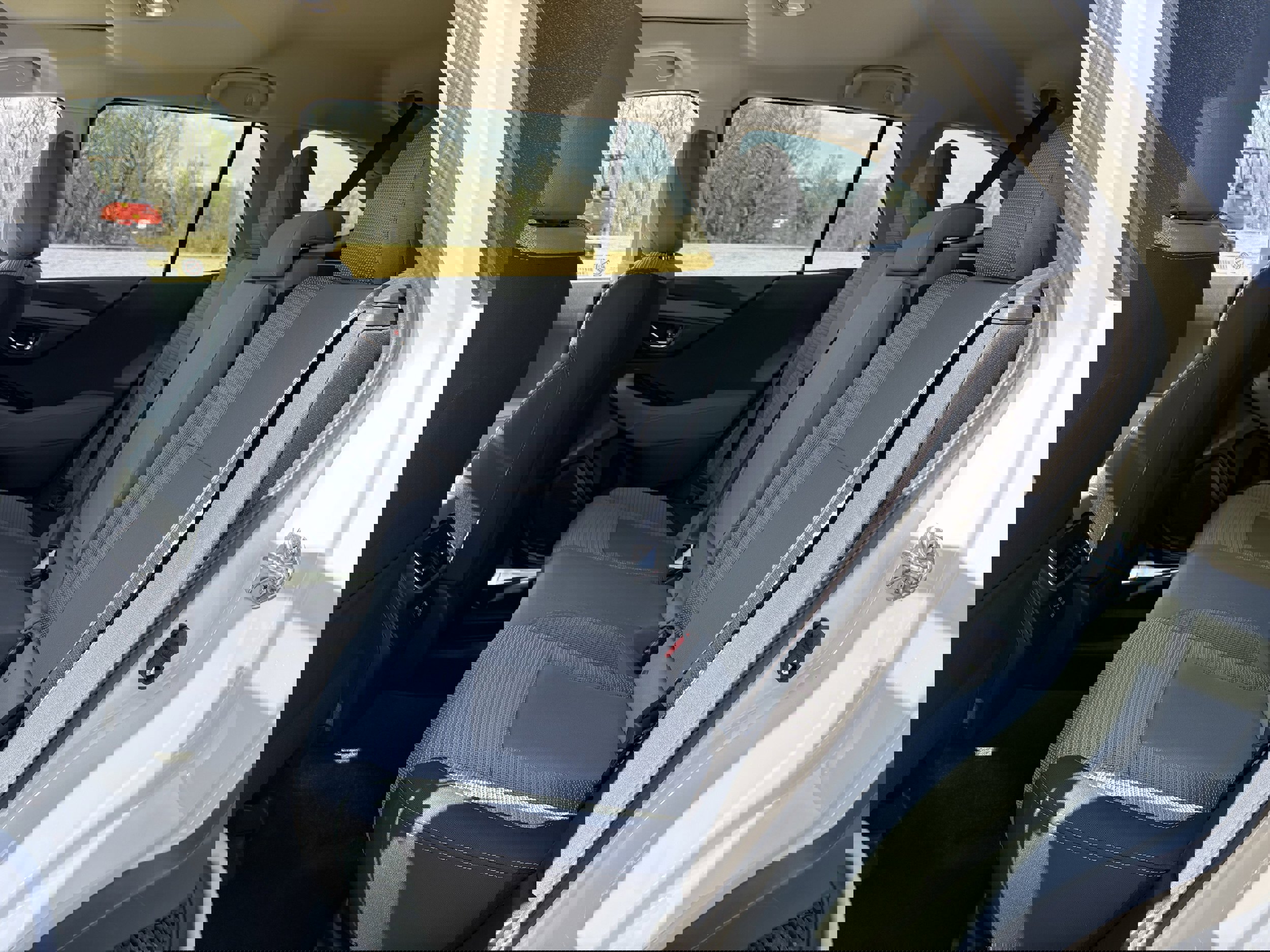 Used 2025 Subaru Outback Premium image 32