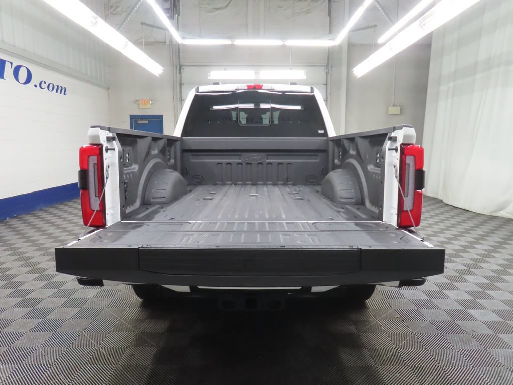 Used 2025 Ford F250 Platinum AWD/4WD image 40
