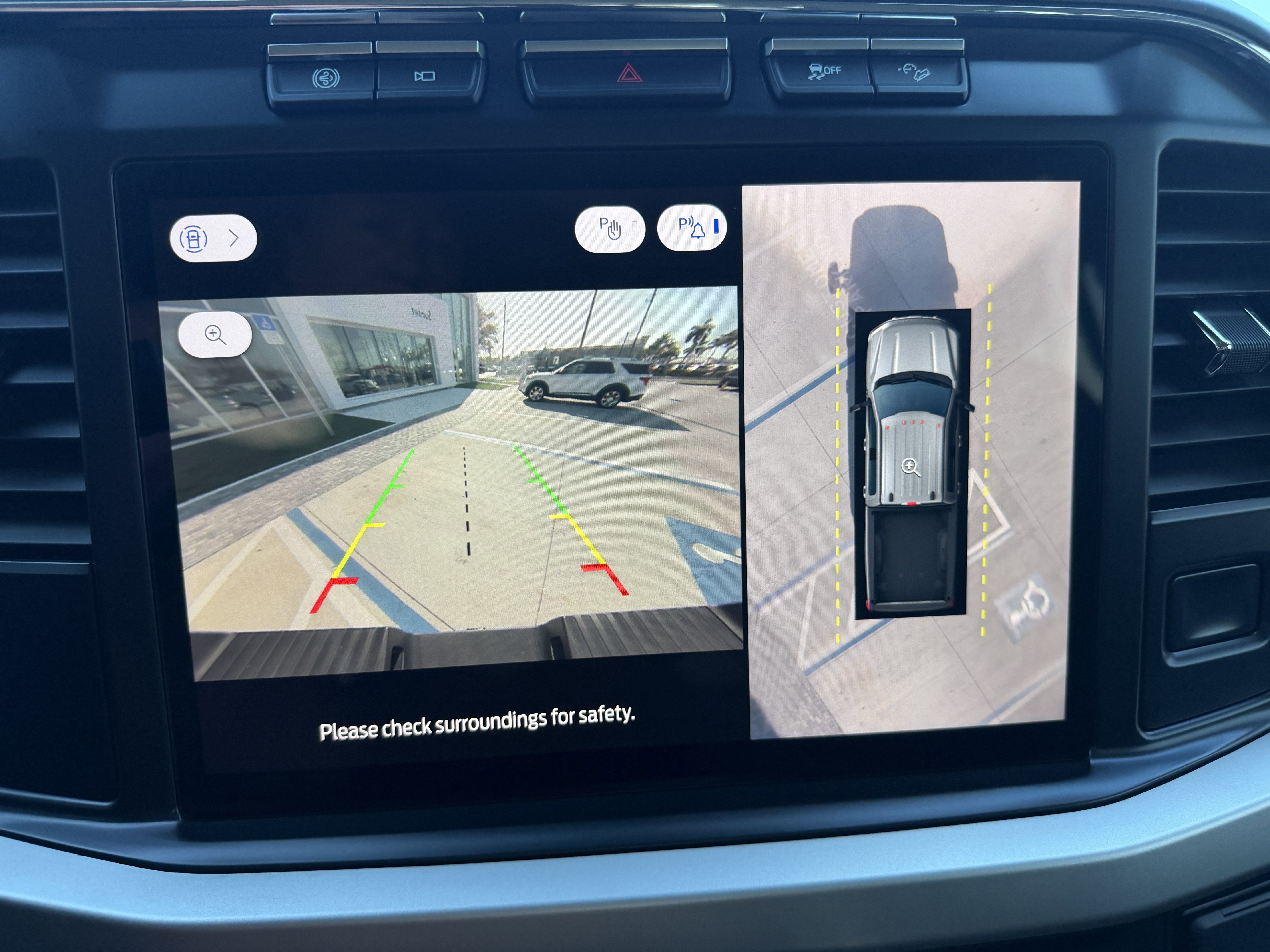 Used 2024 Ford F250 XLT w/ XLT Premium Package image 19