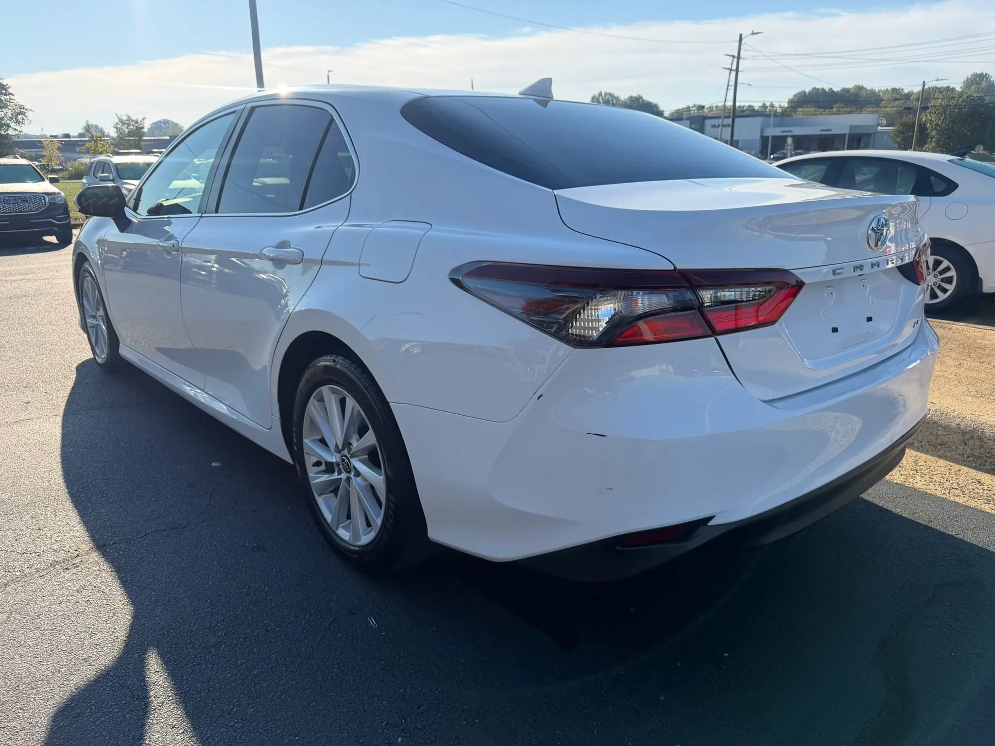 Used 2024 Toyota Camry LE FWD image 5