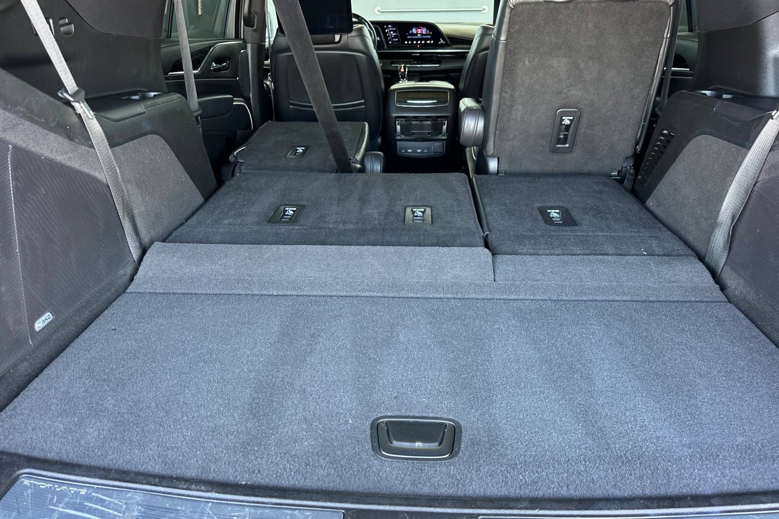 Certified 2023 Cadillac Escalade Sport AWD/4WD image 18