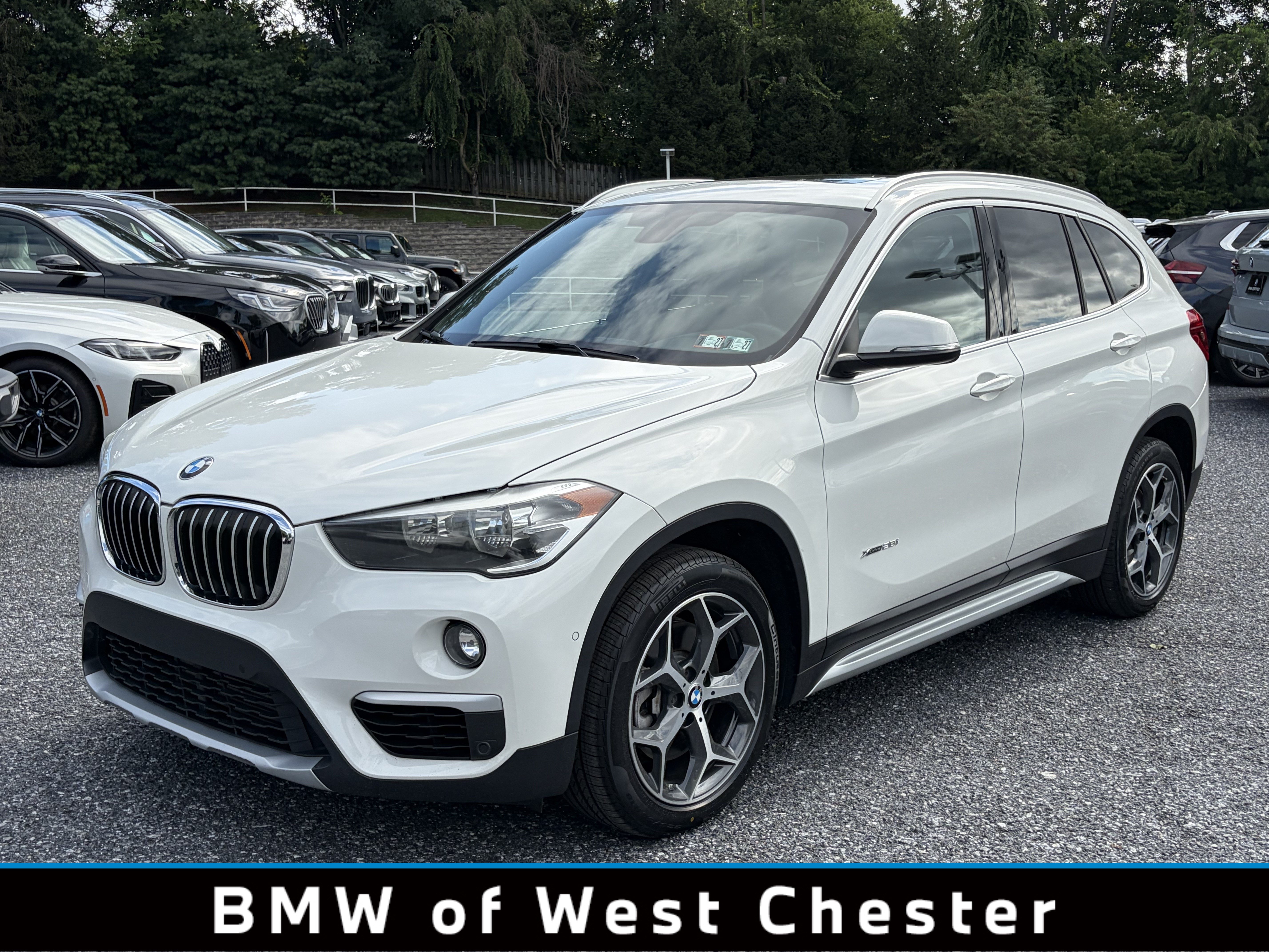 Used 2018 BMW X1 xDrive28i AWD/4WD image 1