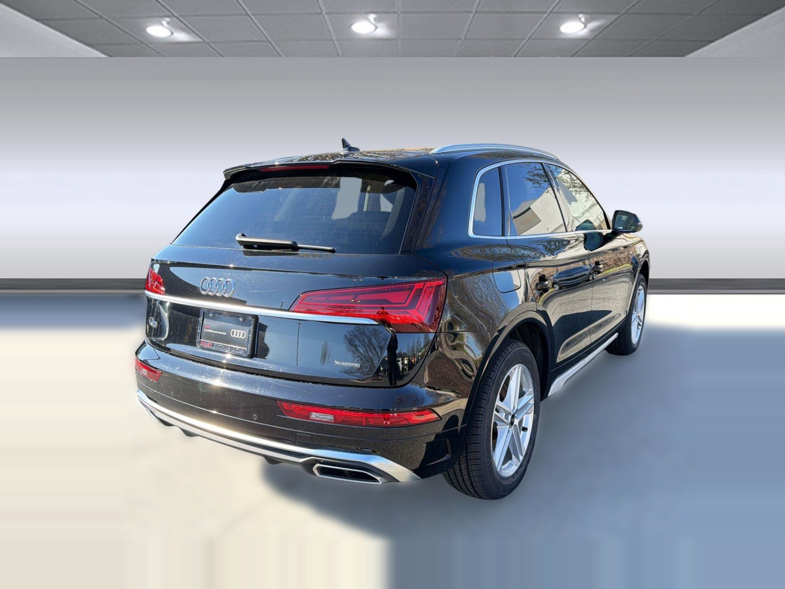 Used 2022 Audi Q5 e Premium Plus w/ Premium Plus Package image 9