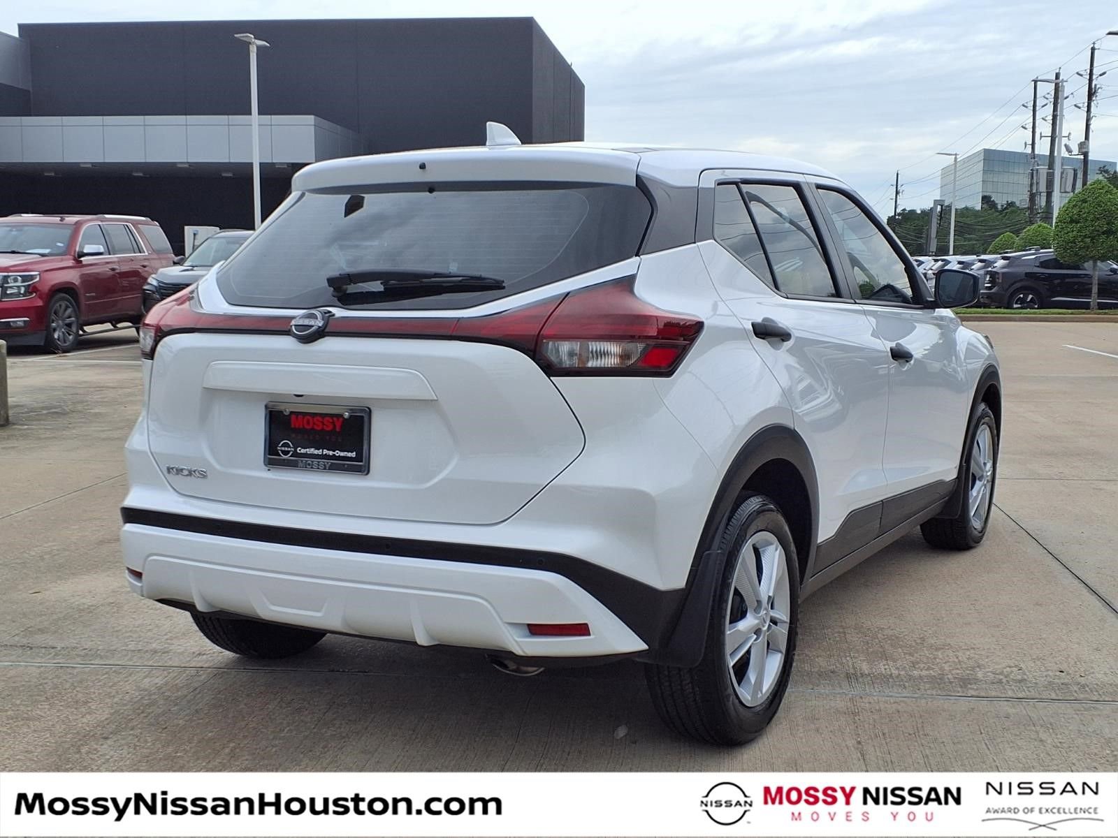 Used 2024 Nissan Kicks S image 7