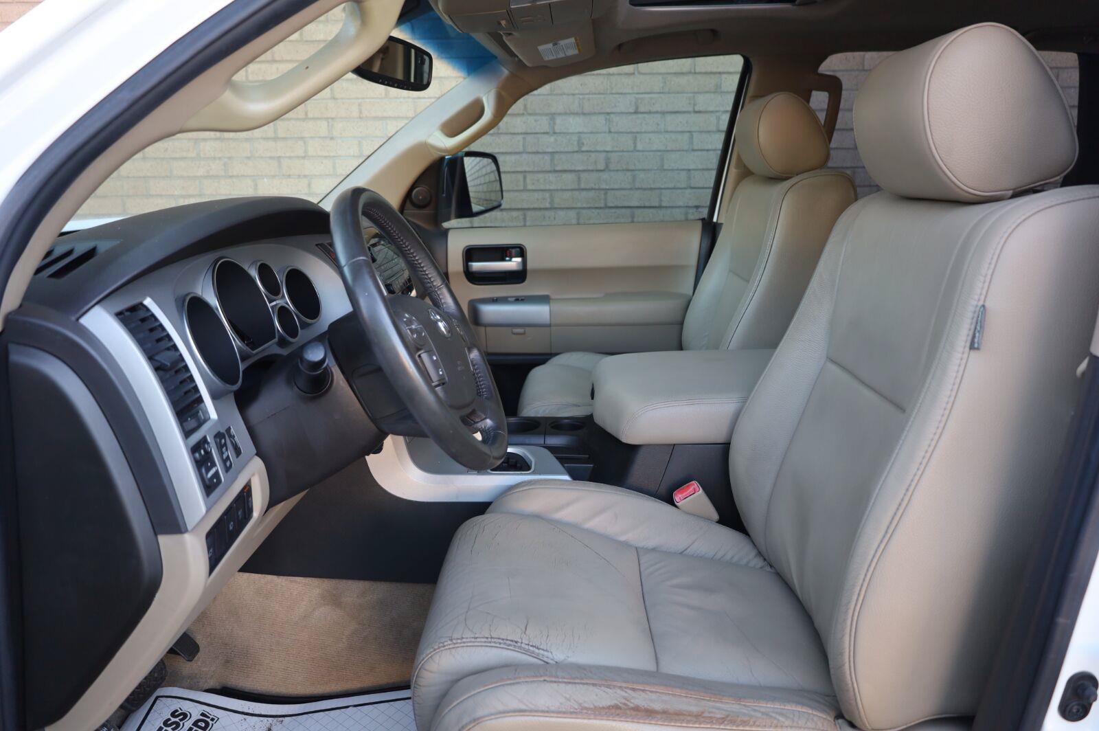 Used 2008 Toyota Sequoia Limited AWD/4WD image 16