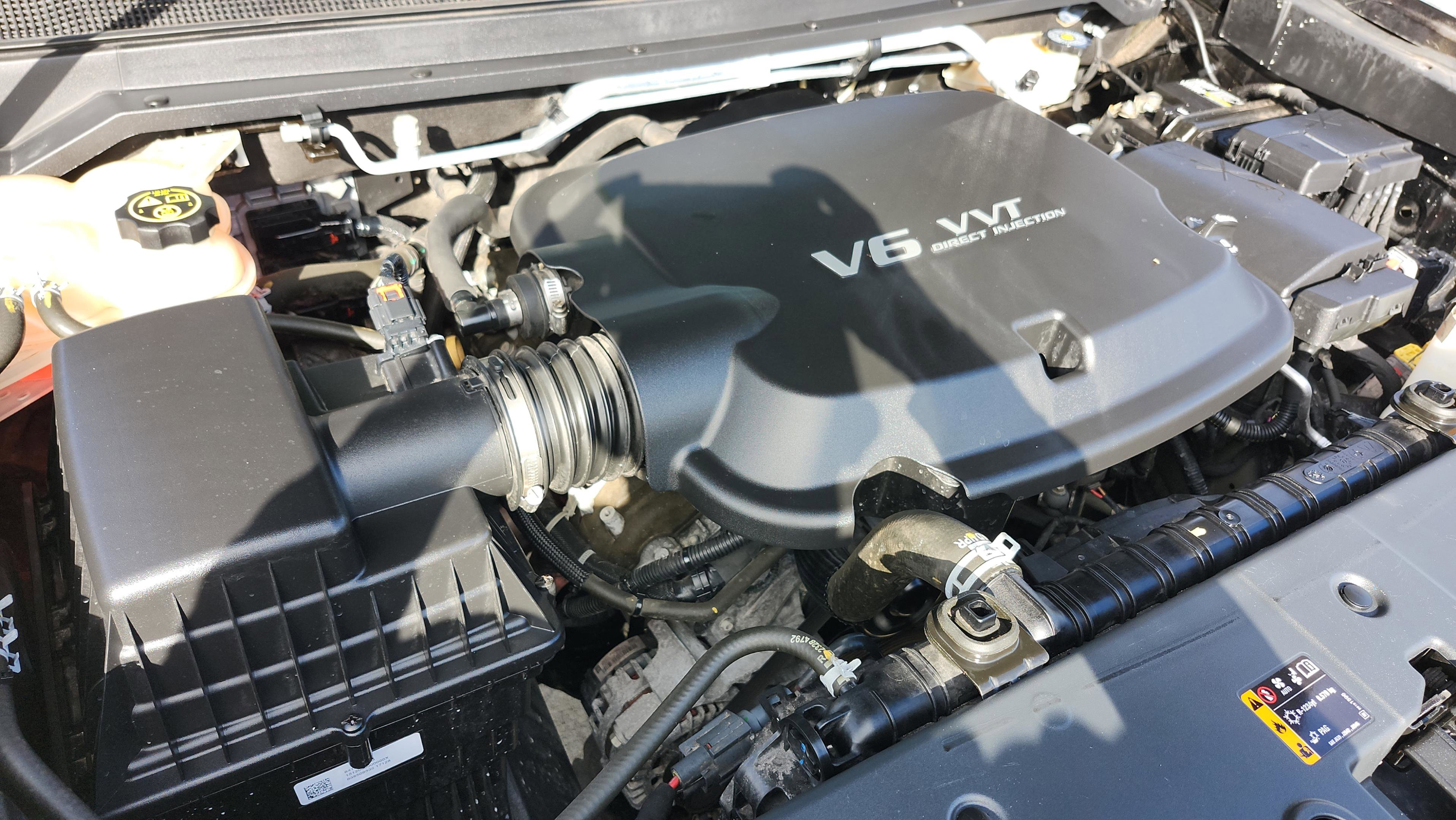 Used 2017 GMC Canyon SLE w/ Nightfall Edition image 32