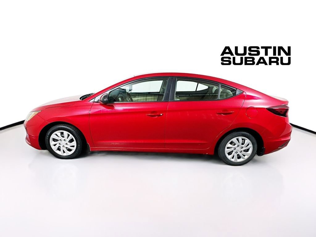 Used 2020 Hyundai Elantra SE w/ Winter Weather Package image 4