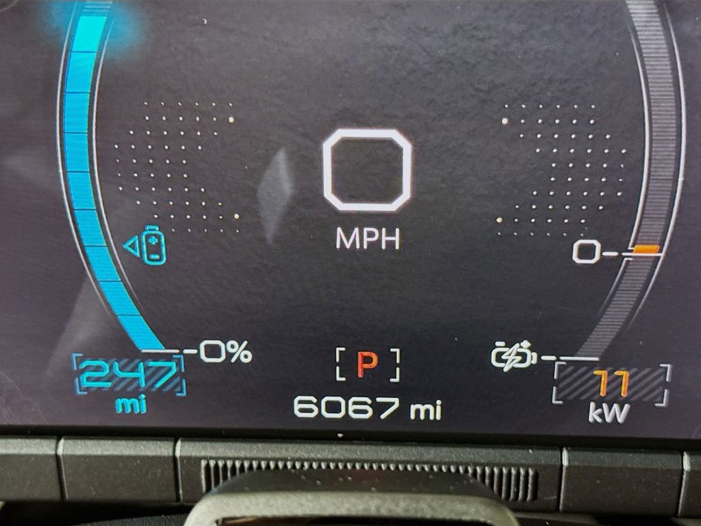 Used 2024 GMC Hummer EV 2X w/ Extreme Off-Road Package image 12