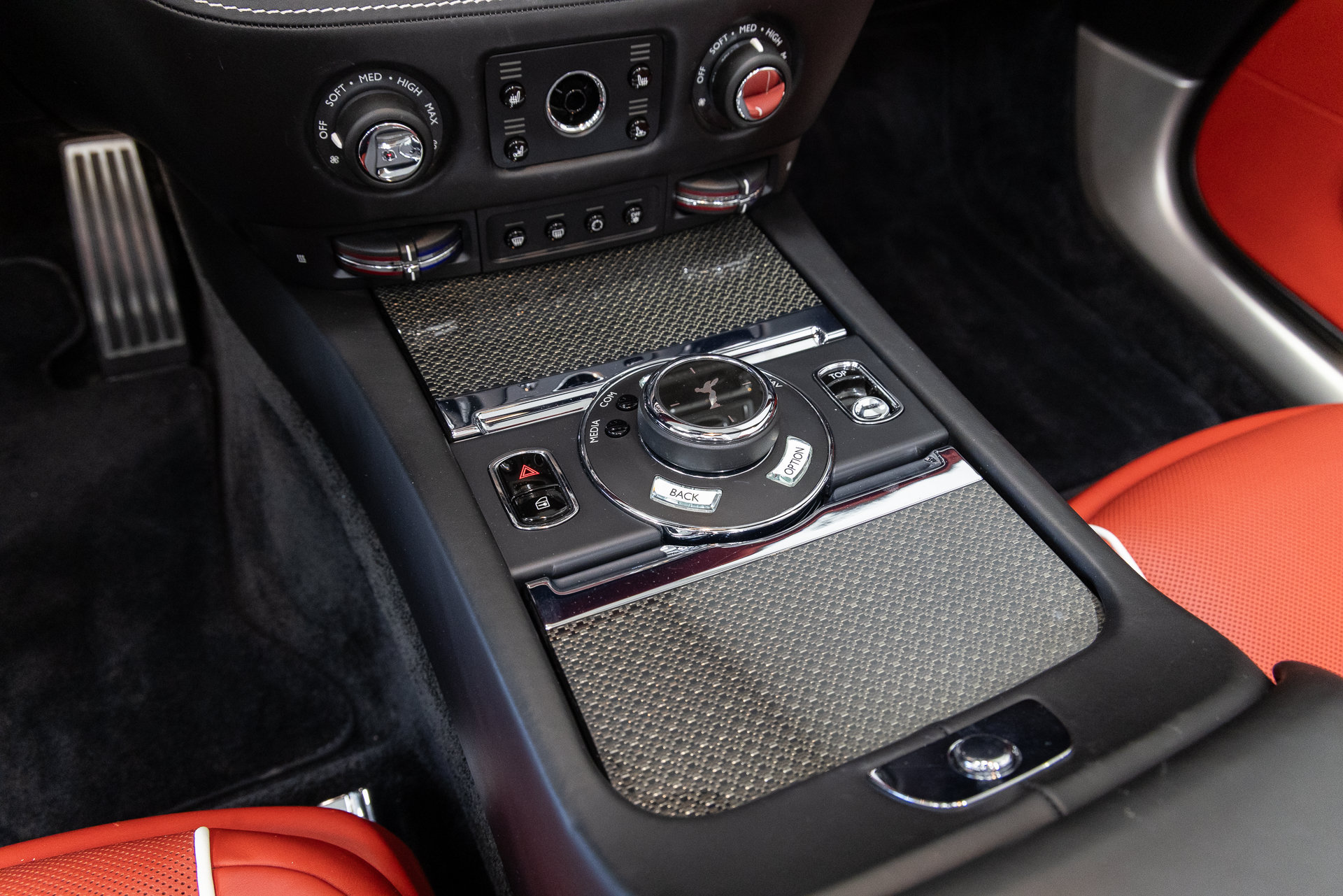 Used 2020 Rolls-Royce Dawn RWD image 20
