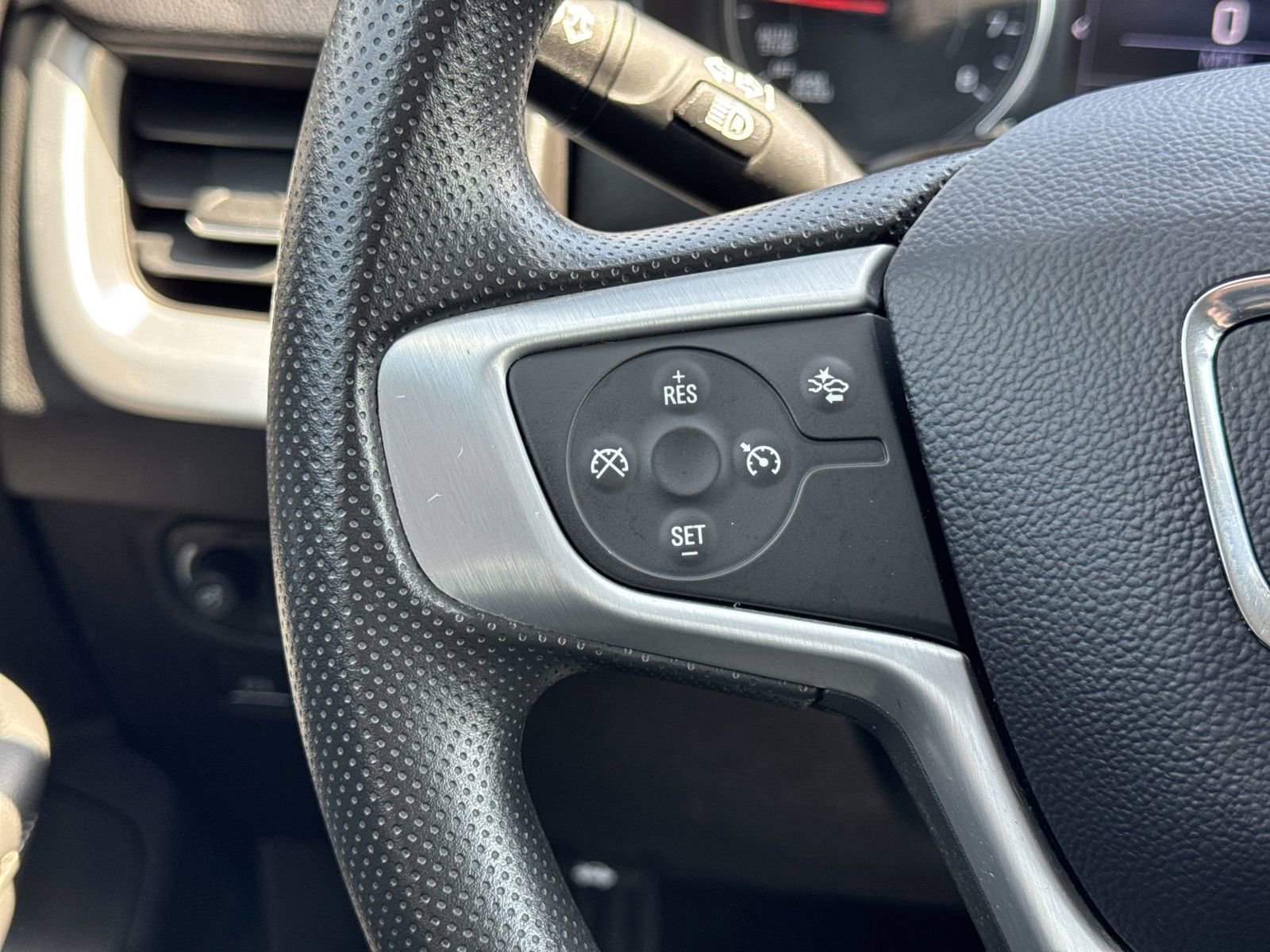 Certified 2024 GMC Terrain SLE w/ Driver Convenience Package image 19