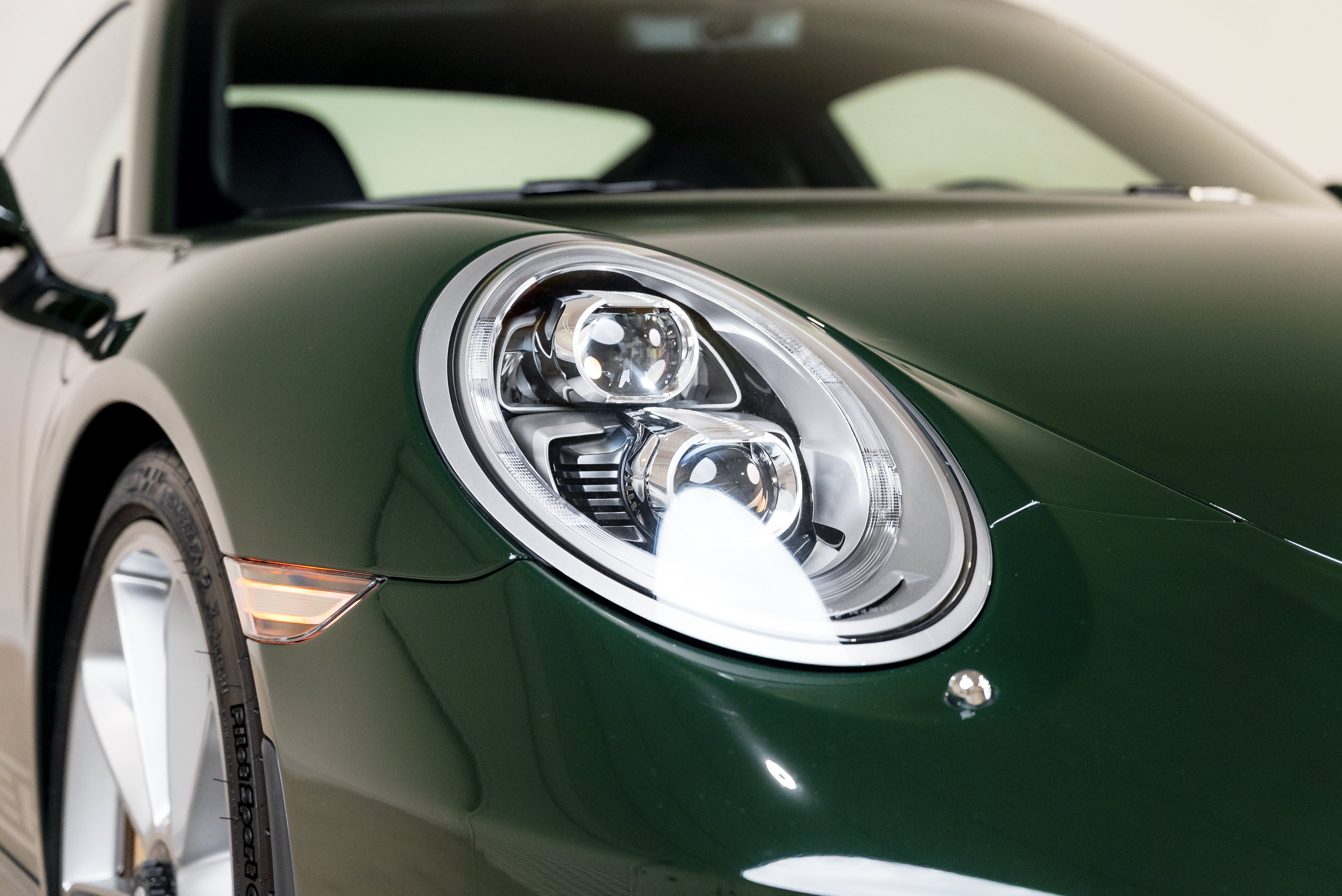 Used 2018 Porsche 911 GT3 RWD image 16