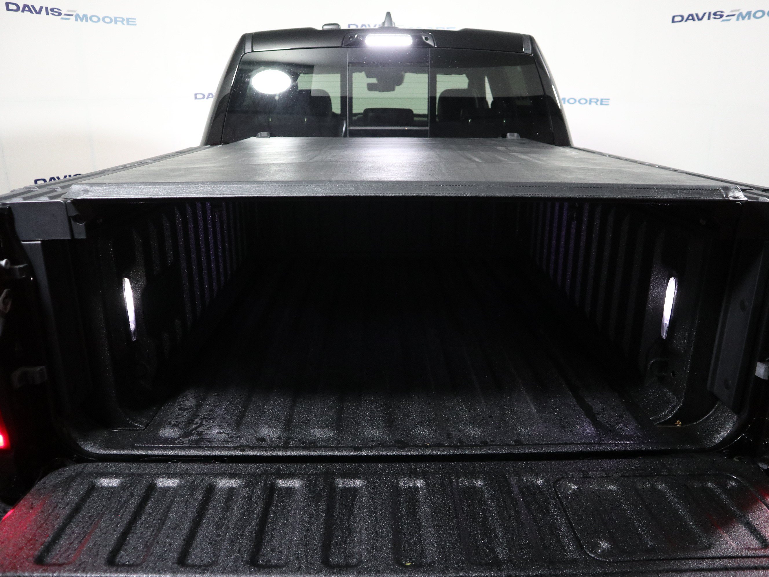 Used 2026 RAM 1500 Limited AWD/4WD image 8
