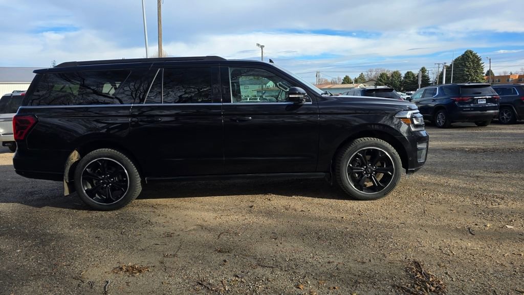 Used 2022 Ford Expedition Max Limited image 5