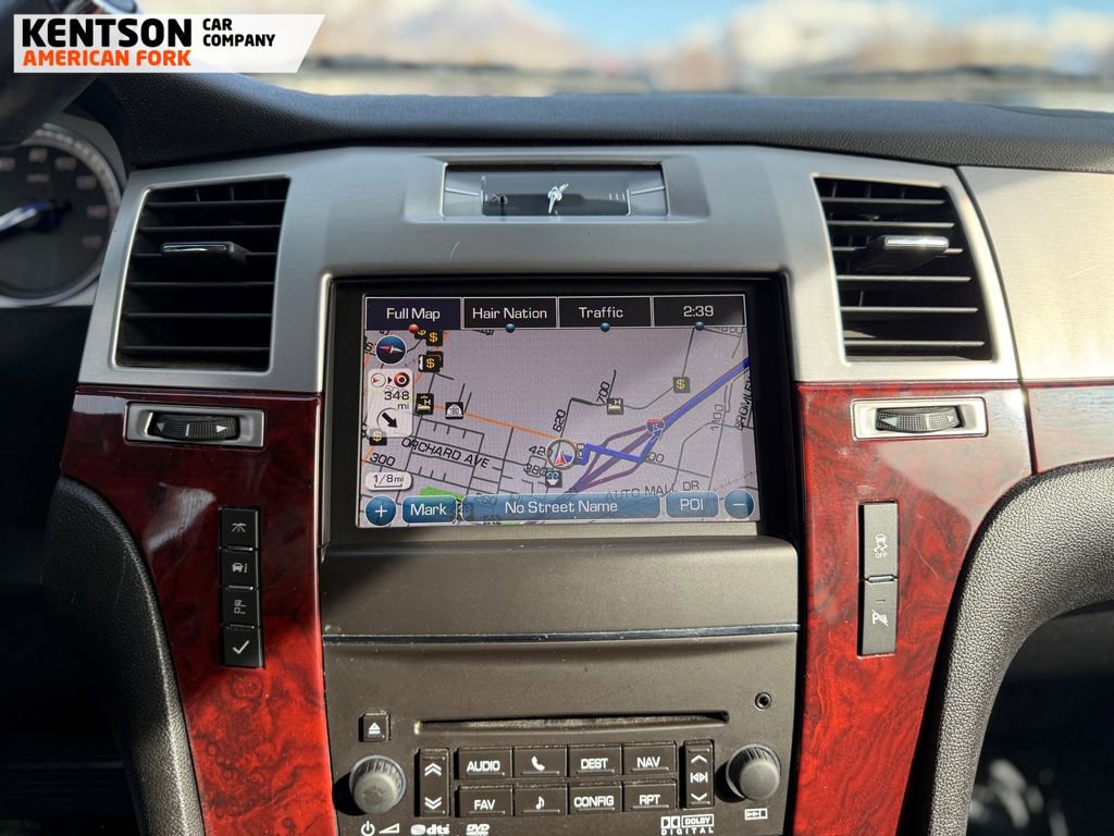 Used 2014 Cadillac Escalade Luxury image 32