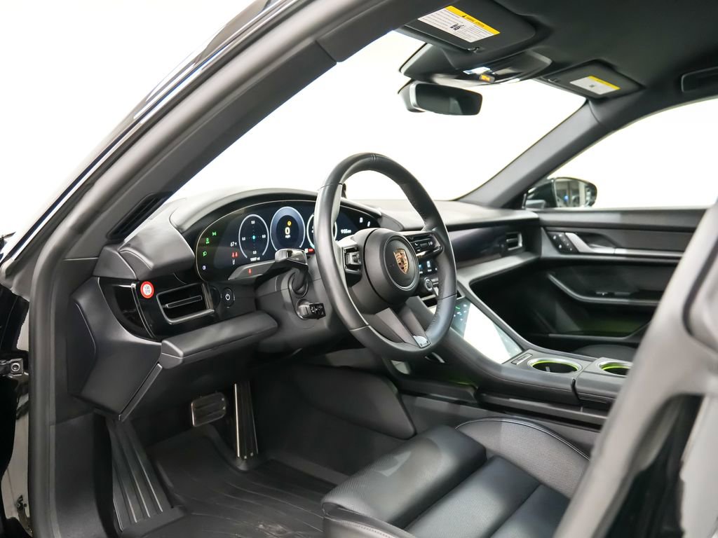 Certified 2025 Porsche Taycan 4S AWD/4WD image 4