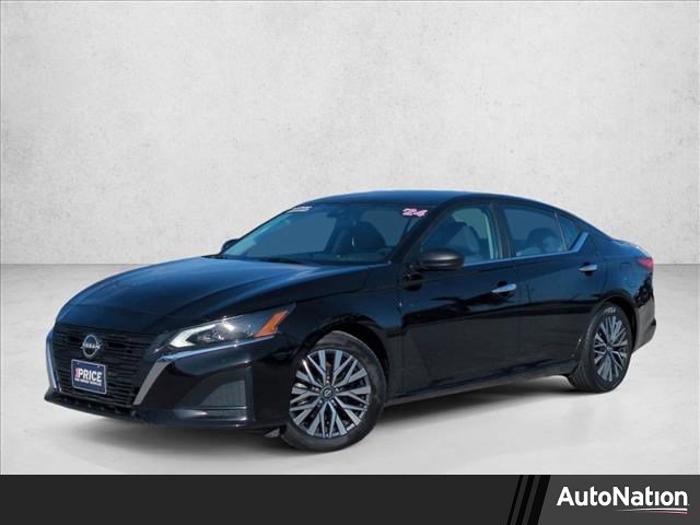 Used 2024 Nissan Altima 2.5 SV