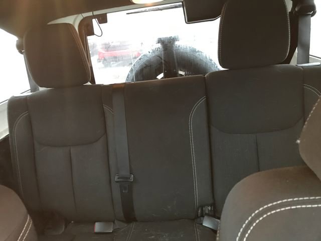 Used 2014 Jeep Wrangler Unlimited Sahara w/ Max Tow Package image 7