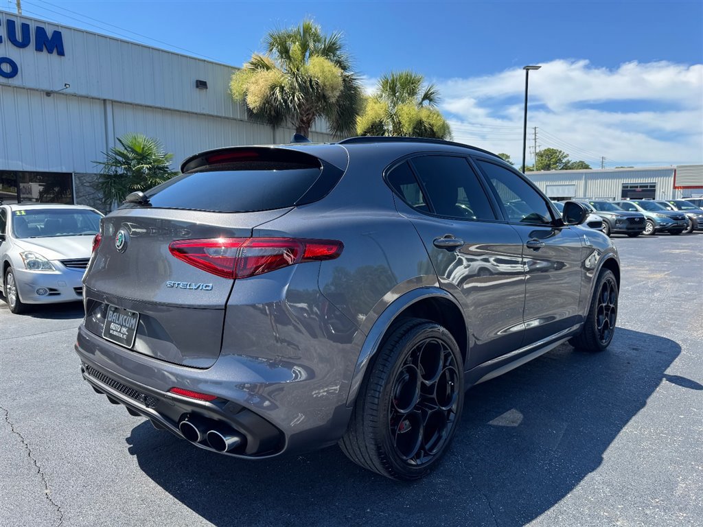 Used 2022 Alfa Romeo Stelvio Quadrifoglio AWD/4WD image 8
