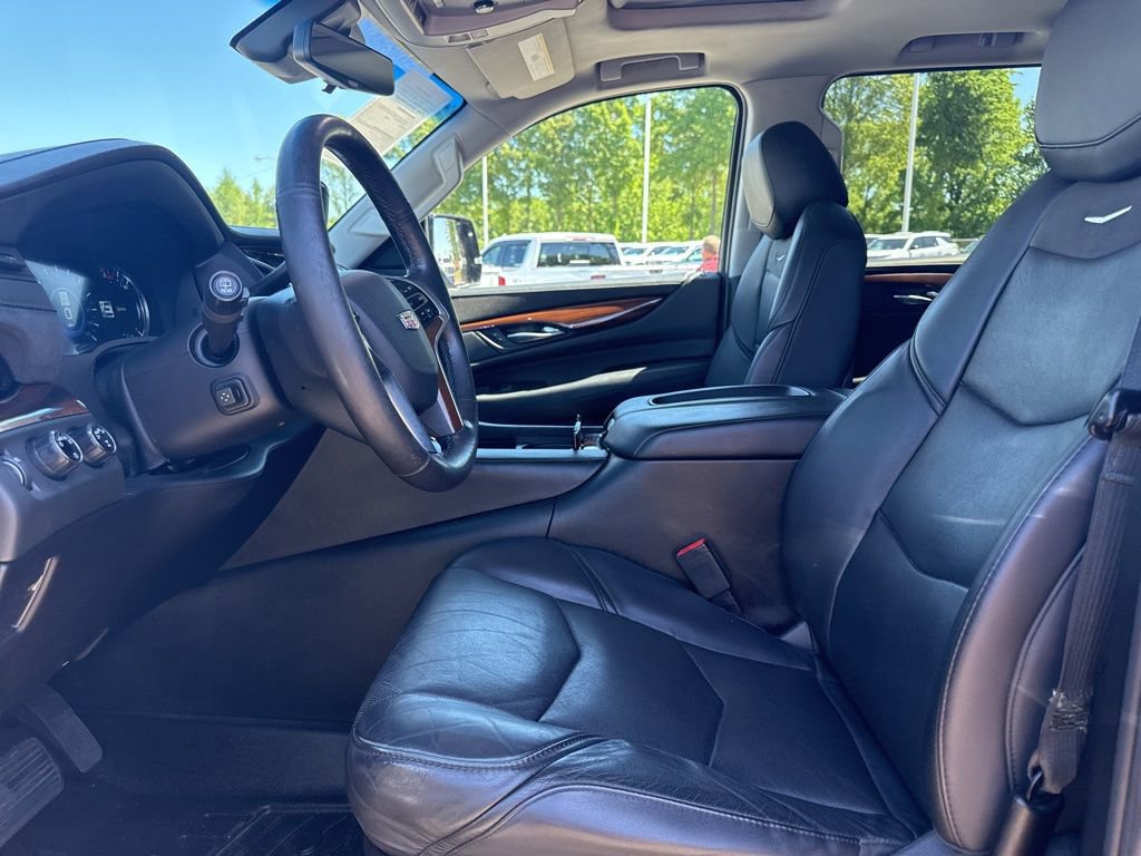 Used 2018 Cadillac Escalade Premium Luxury AWD/4WD image 9