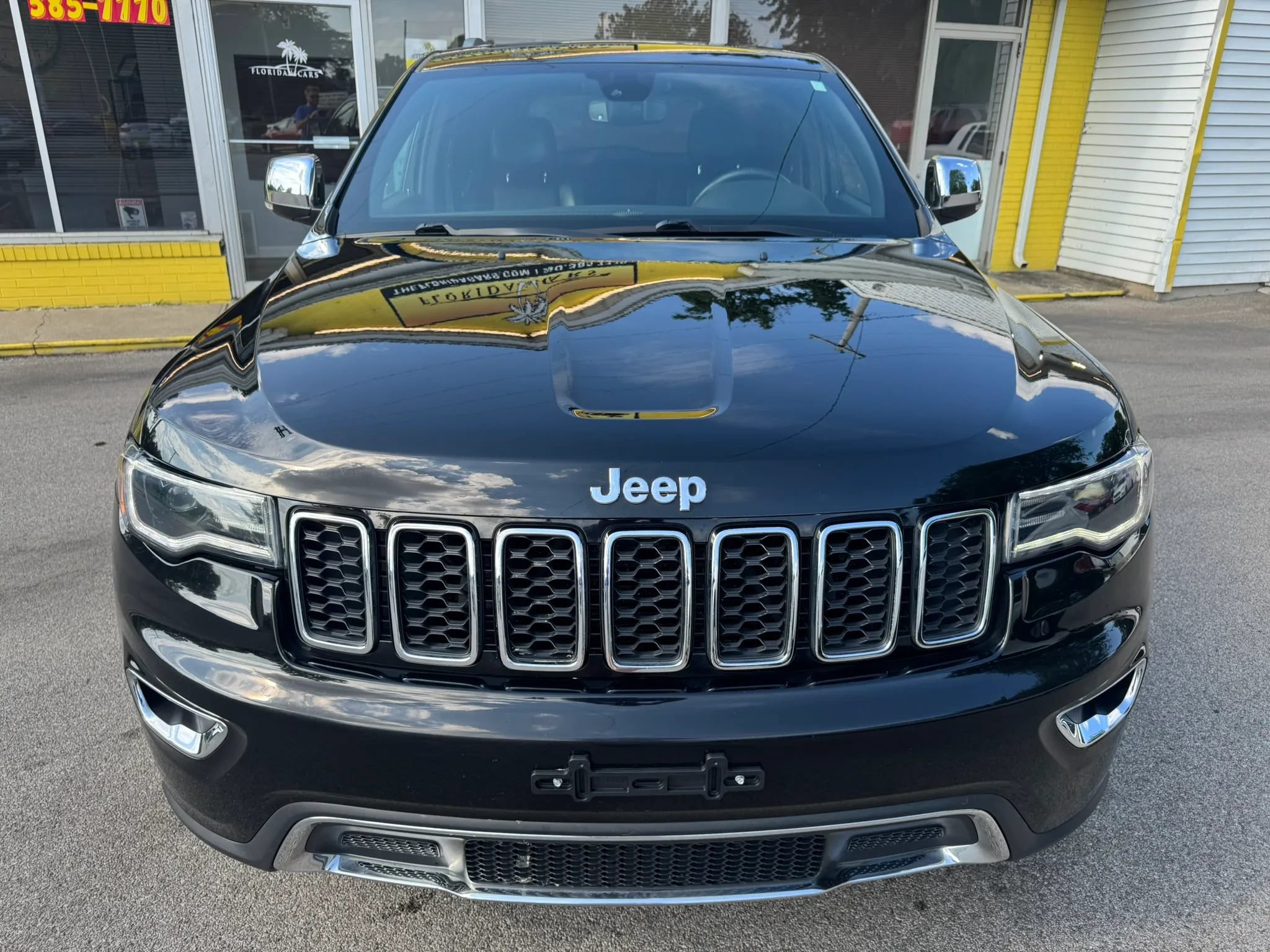 Used 2019 Jeep Grand Cherokee Limited w/ Luxury Group II AWD/4WD image 13