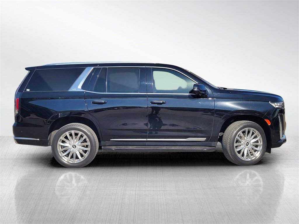 Used 2022 Cadillac Escalade Premium Luxury image 3