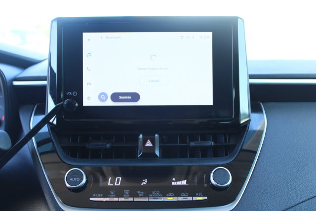Used 2023 Toyota Corolla LE w/ Carpet Mat Package (TMS) FWD image 22
