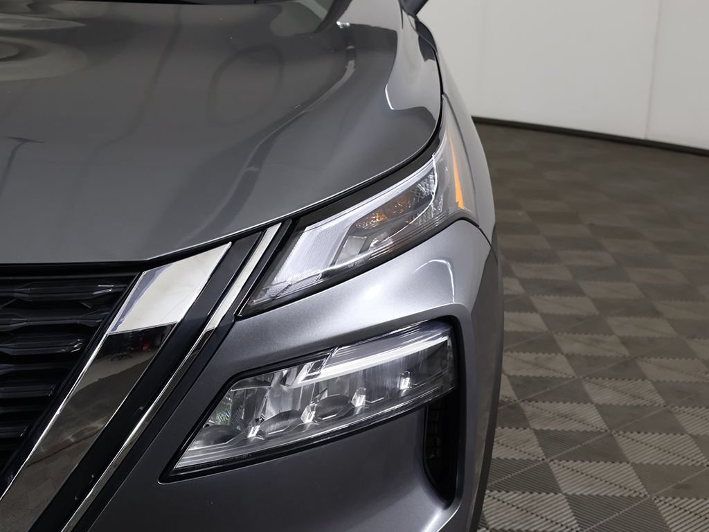 Used 2023 Nissan Rogue S AWD/4WD image 11