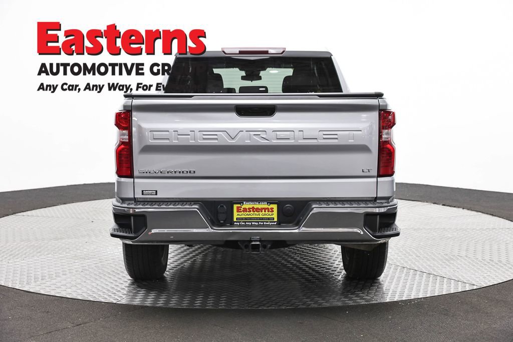 Used 2022 Chevrolet Silverado 1500 LT AWD/4WD image 6
