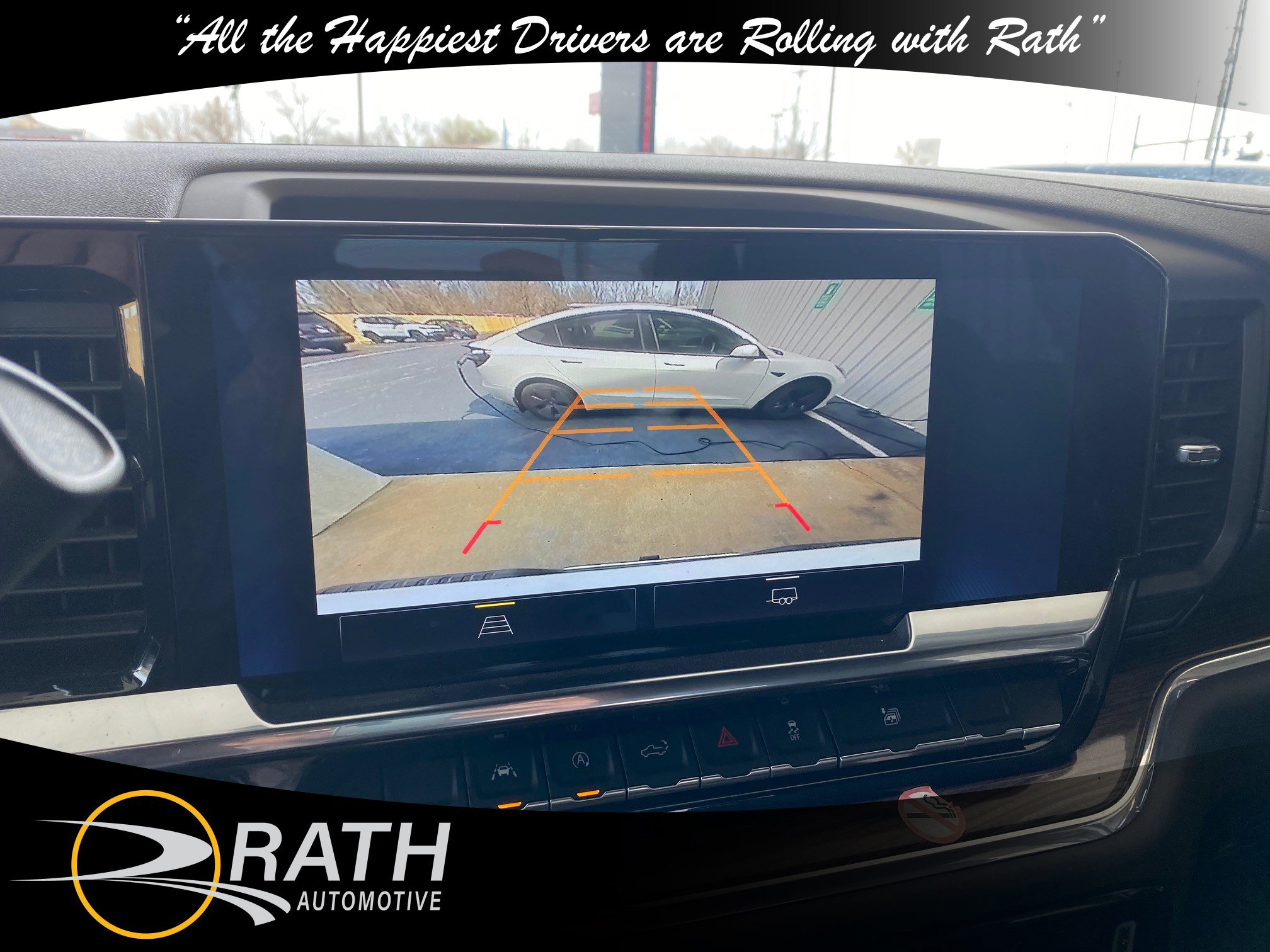 Used 2025 Chevrolet Silverado 1500 LT AWD/4WD image 14