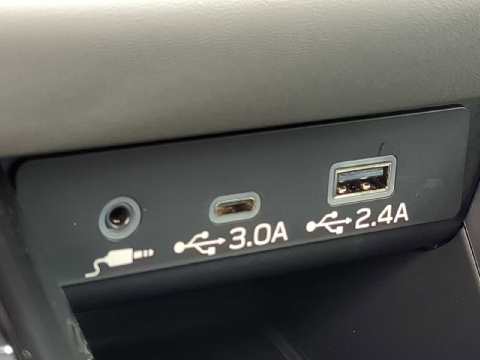 New 2025 Subaru Legacy Premium image 31