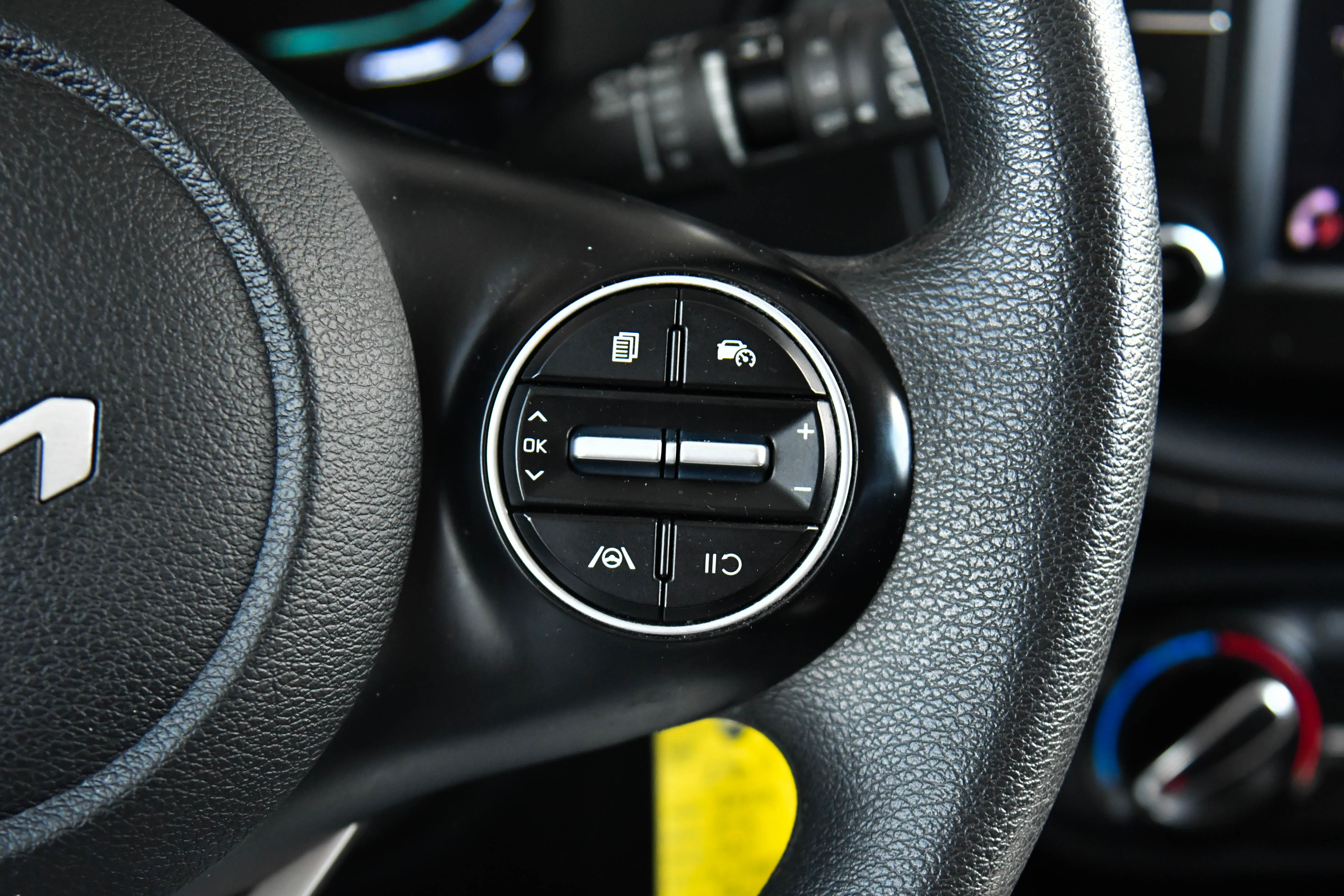 Used 2023 Kia Soul LX image 26