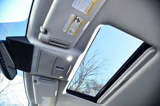 Certified 2022 Nissan Armada SL image 28