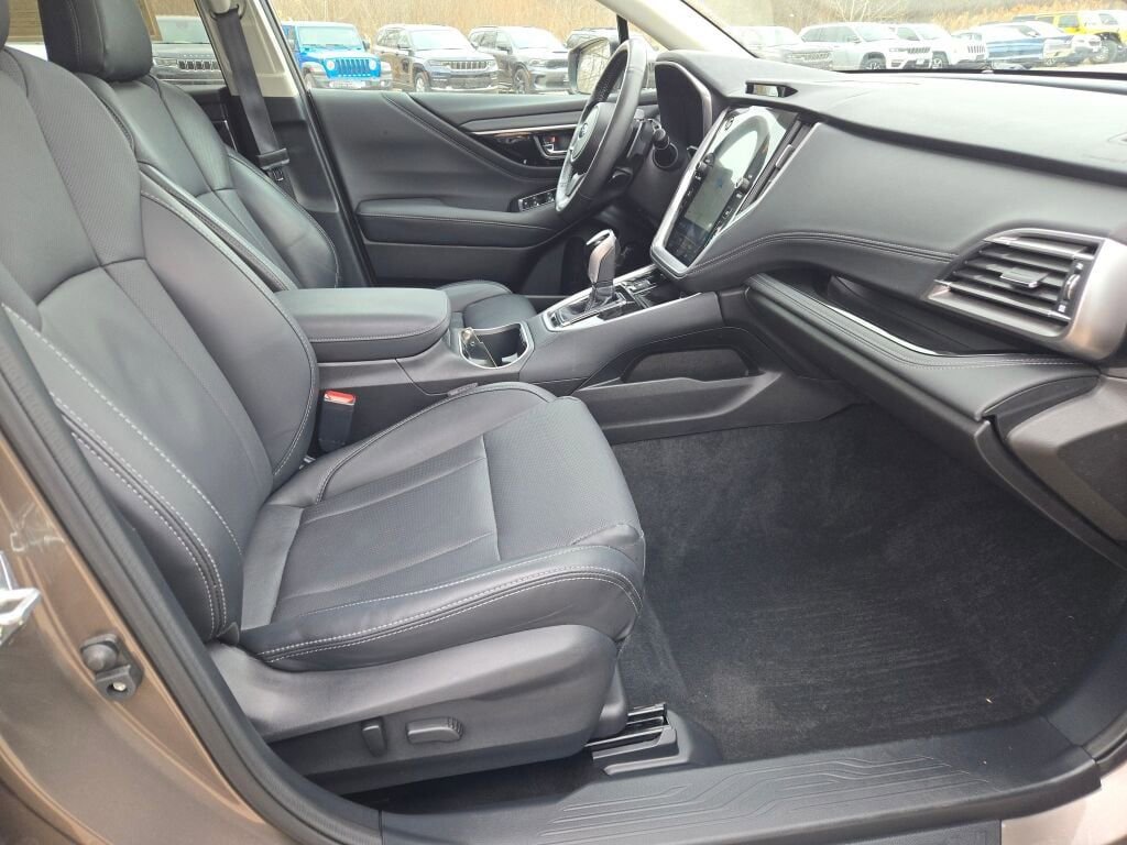 Certified 2023 Subaru Outback Limited image 7
