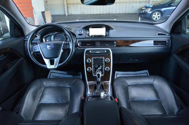 Used 2016 Volvo XC70 T5 Premier w/ Proximity Package image 14