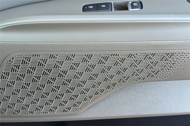 New 2026 Kia Carnival EX image 22