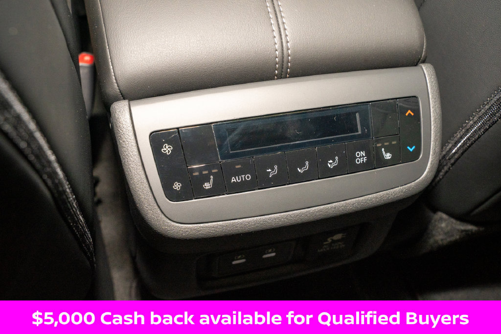 New 2026 Nissan Pathfinder Platinum w/ Accent Package FWD image 9
