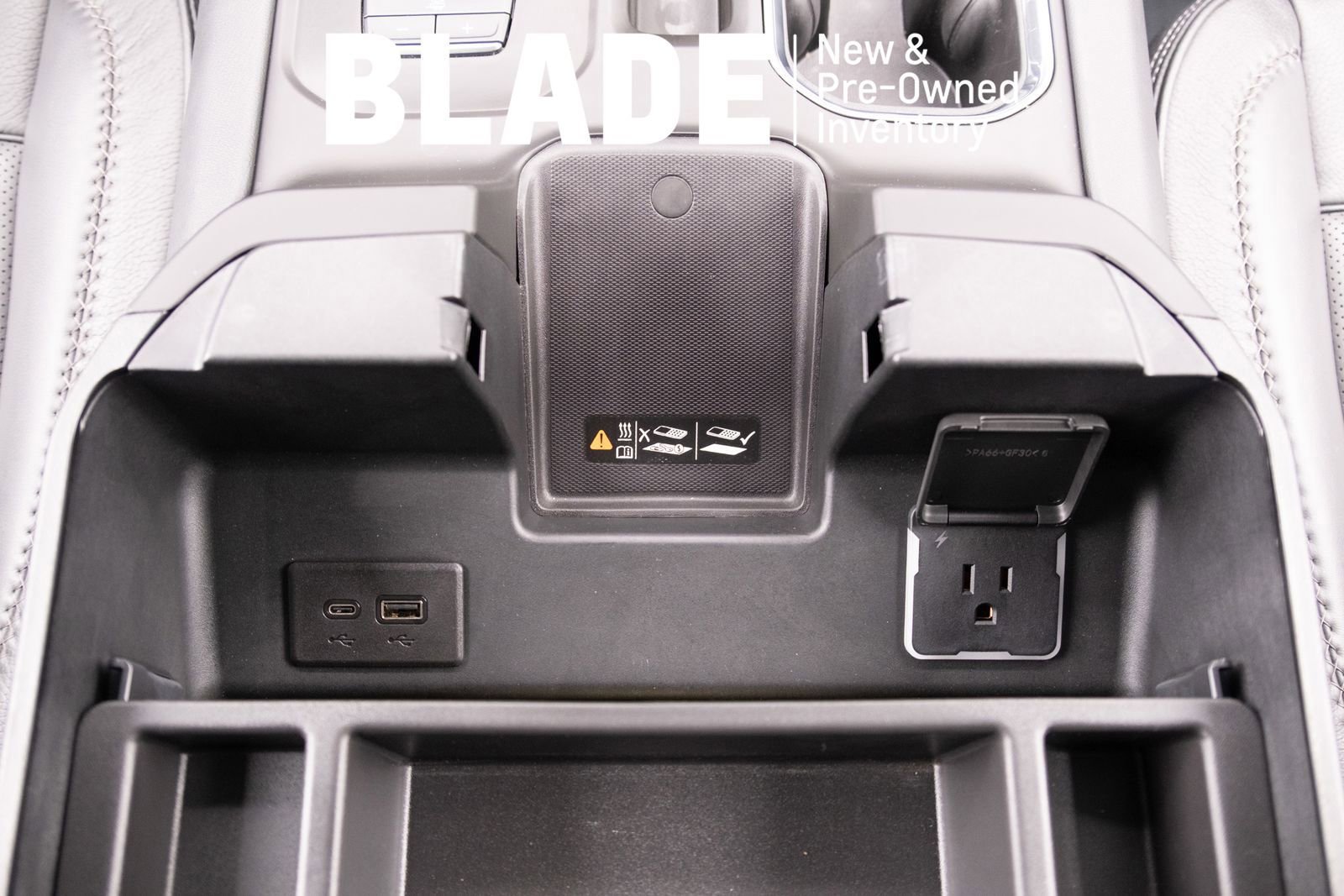 Used 2024 GMC Sierra 1500 Denali w/ Denali Reserve Package image 9