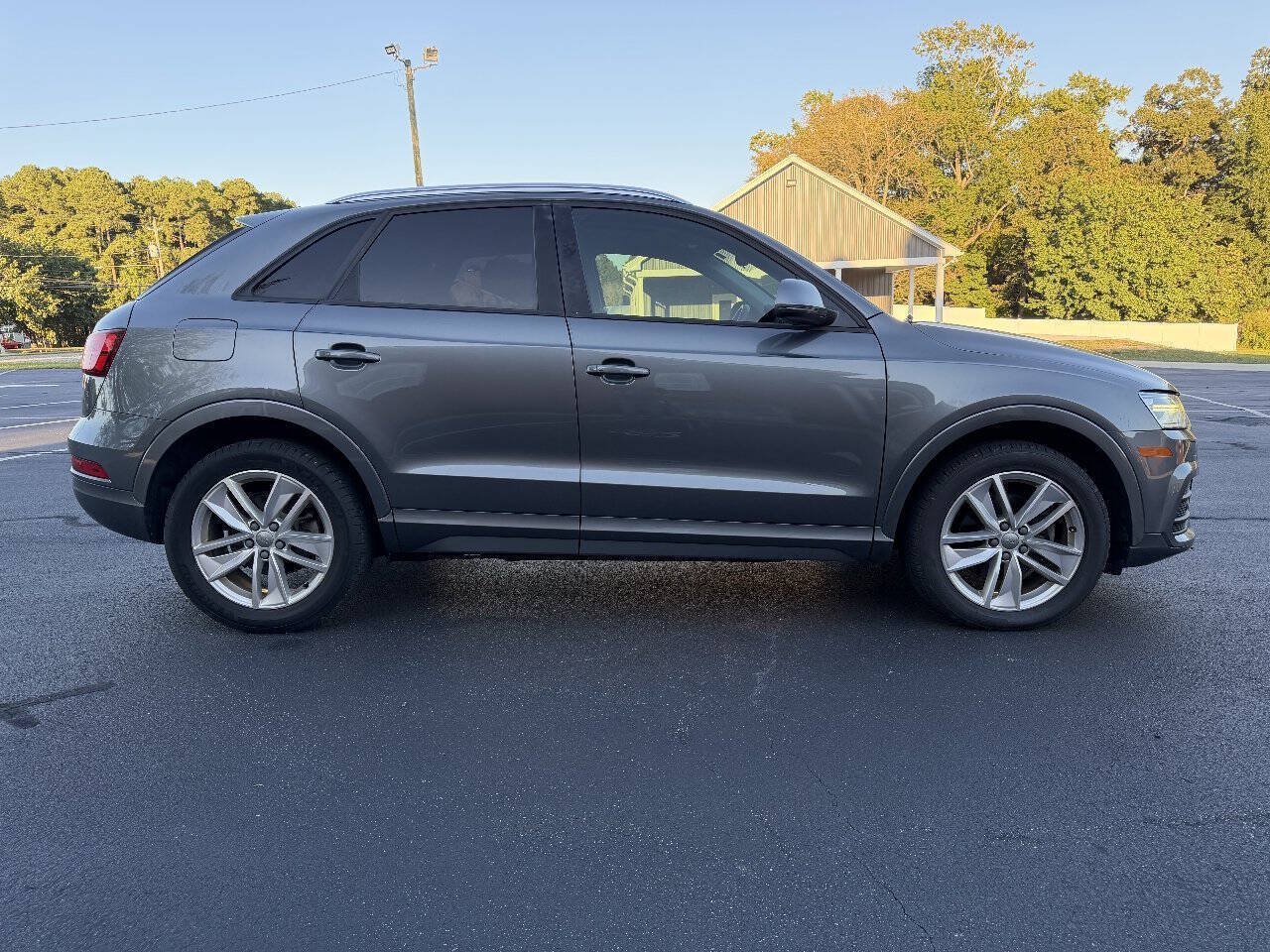 Used 2017 Audi Q3 2.0T Premium FWD image 9