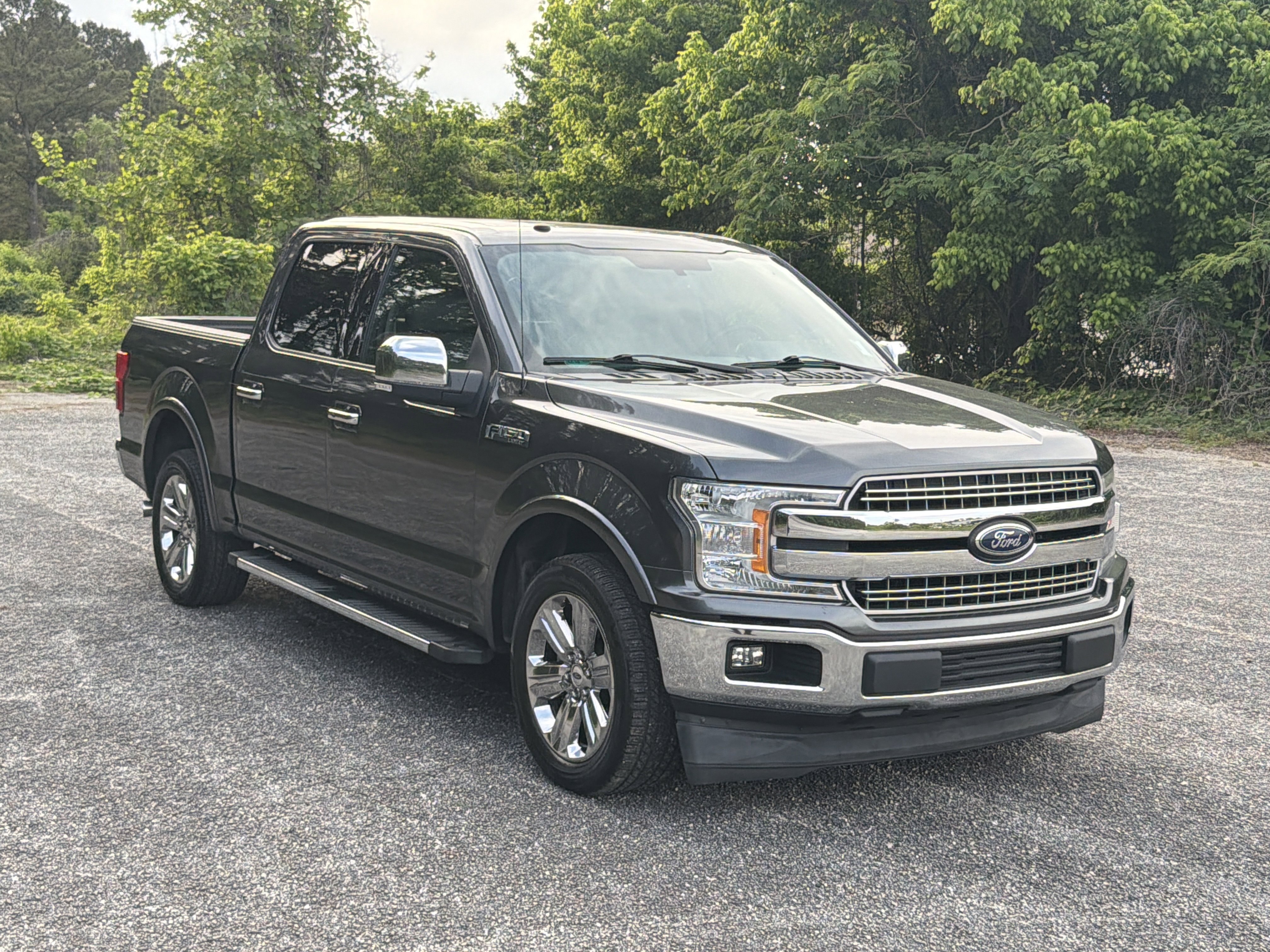 Used 2018 Ford F150 Lariat RWD image 1