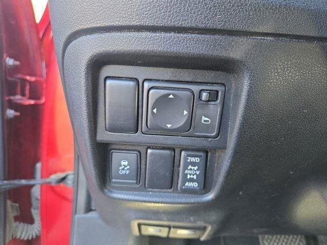 Used 2011 Nissan Juke SV image 13