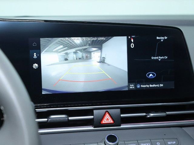 Certified 2024 Hyundai Elantra SEL w/ Convenience Package image 28