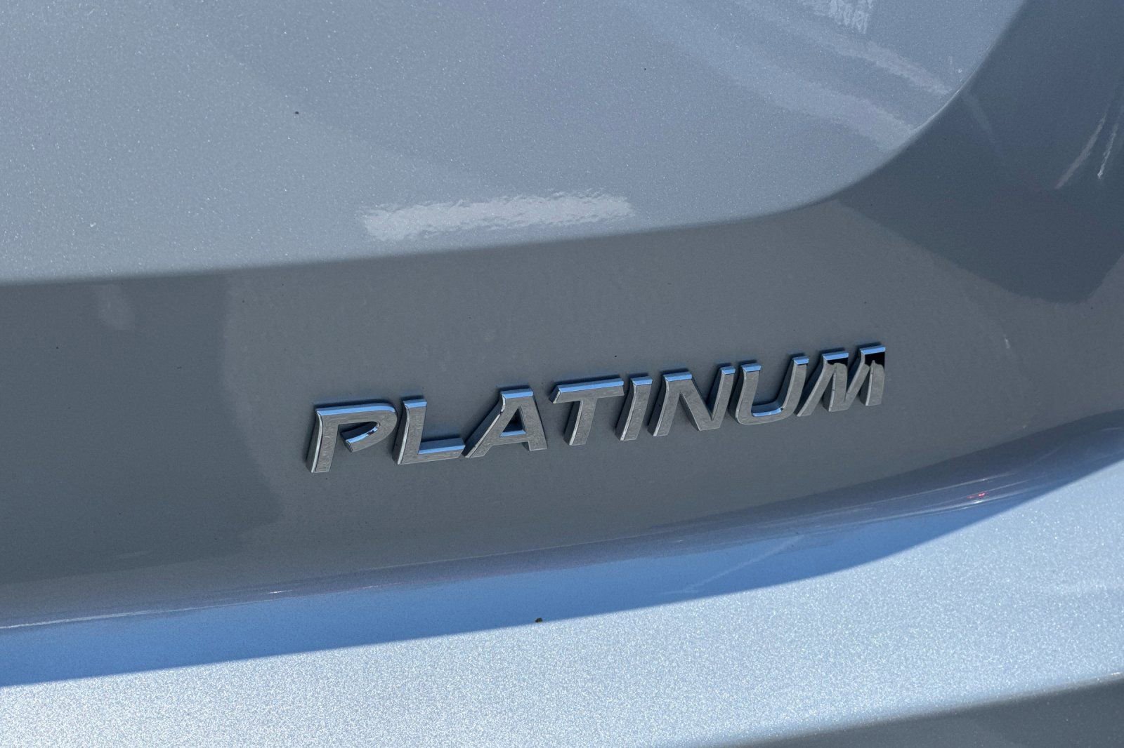 Used 2023 Nissan Pathfinder Platinum FWD image 13