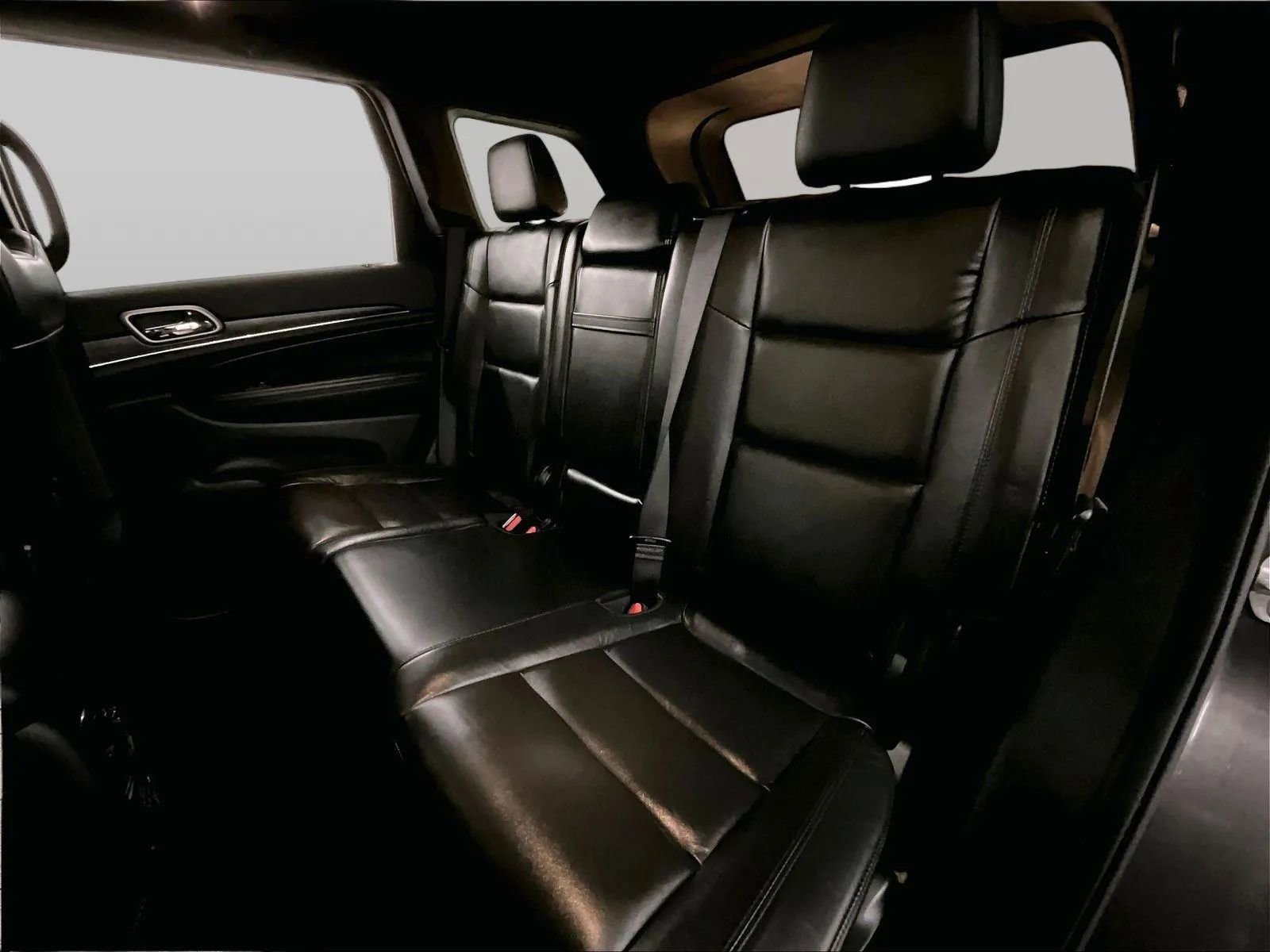 Used 2020 Jeep Grand Cherokee Limited AWD/4WD image 25