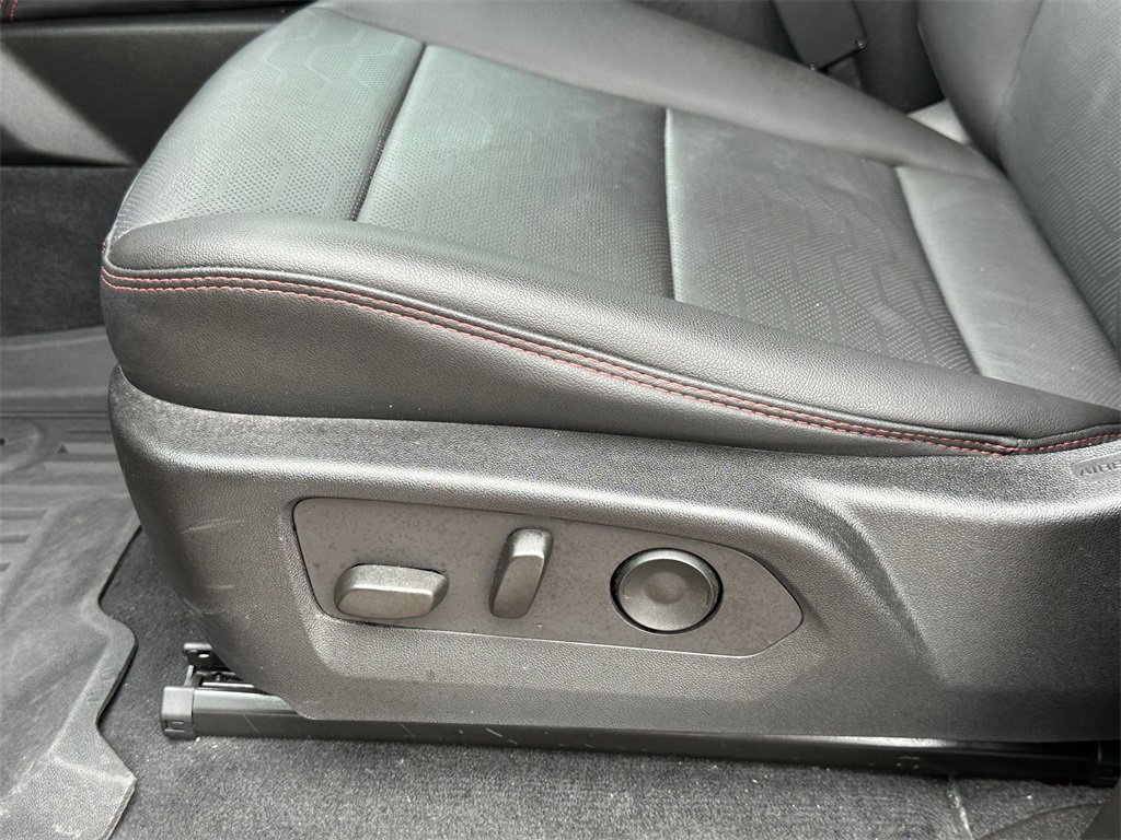 Used 2023 Chevrolet Colorado Z71 w/ Z71 Convenience Package 2 image 14