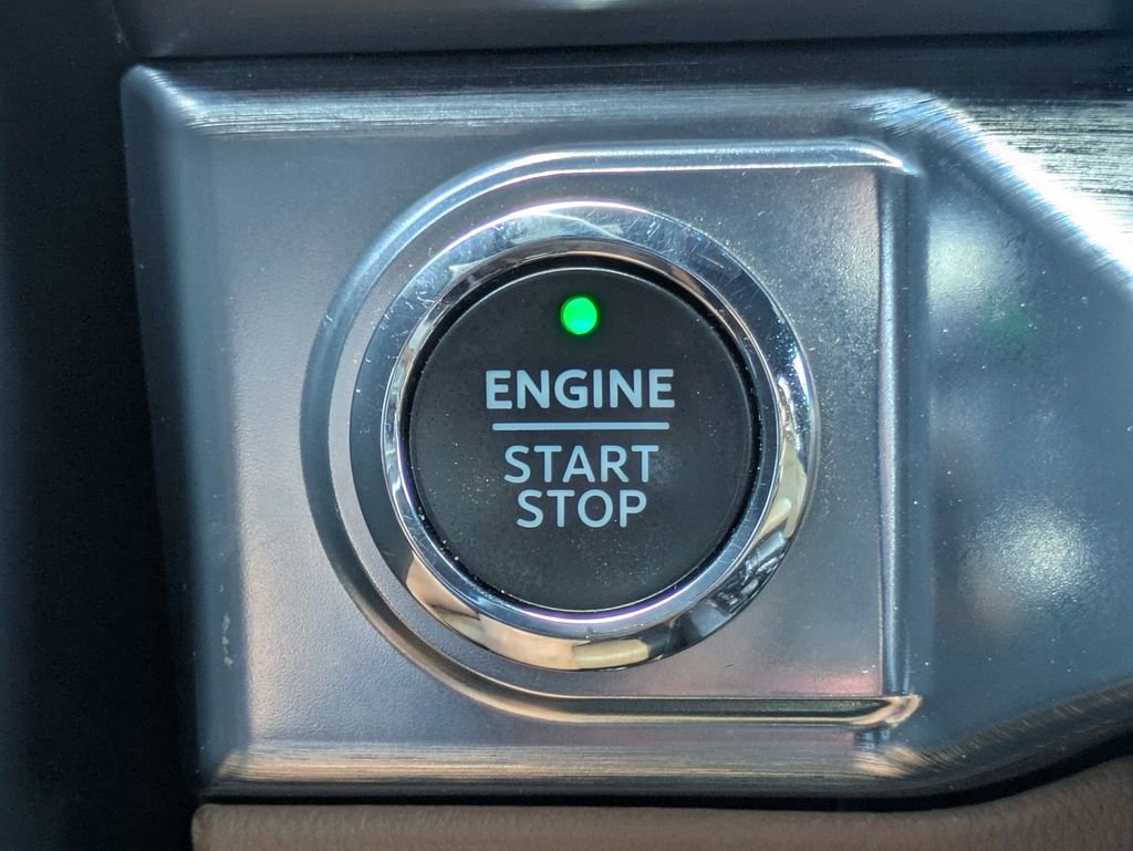 Used 2022 Ford F150 Lariat w/ Equipment Group 502A High AWD/4WD image 28