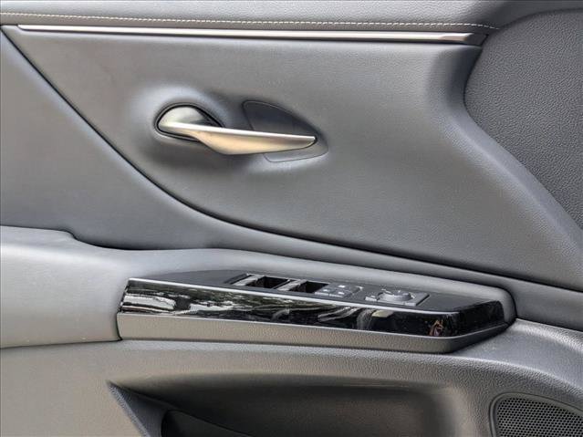 Certified 2023 Lexus ES 350 w/ Accessory Package (Z2) FWD image 2