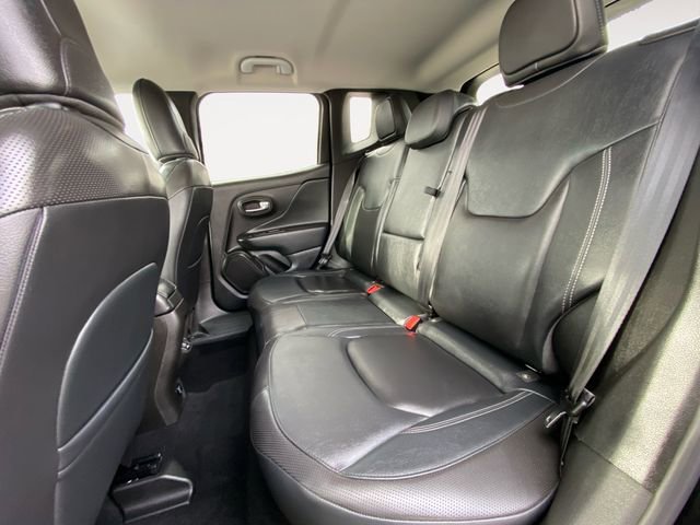 Used 2021 Jeep Renegade Limited w/ Luxury Group II image 13